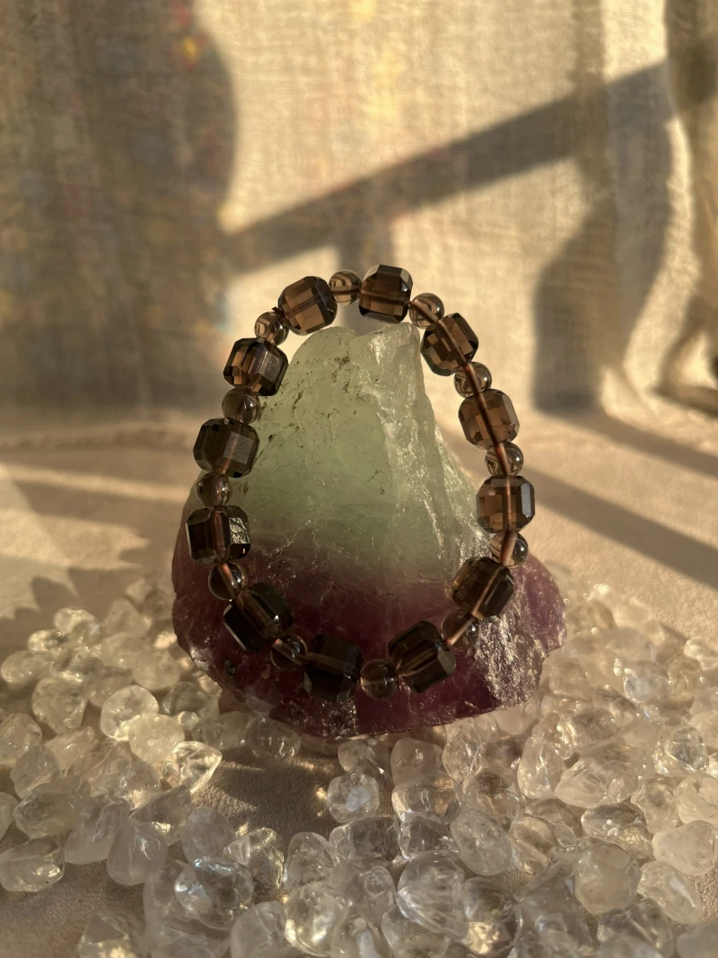 Golden Sheen Obsidian: A Stone of Resilience and Protection Black Obsidian Bracelet